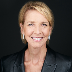 Leah Sweet headshot